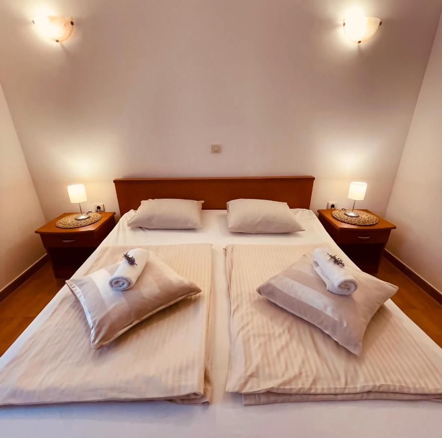 Apartments Stina Seget Vranjica Zewnętrze zdjęcie