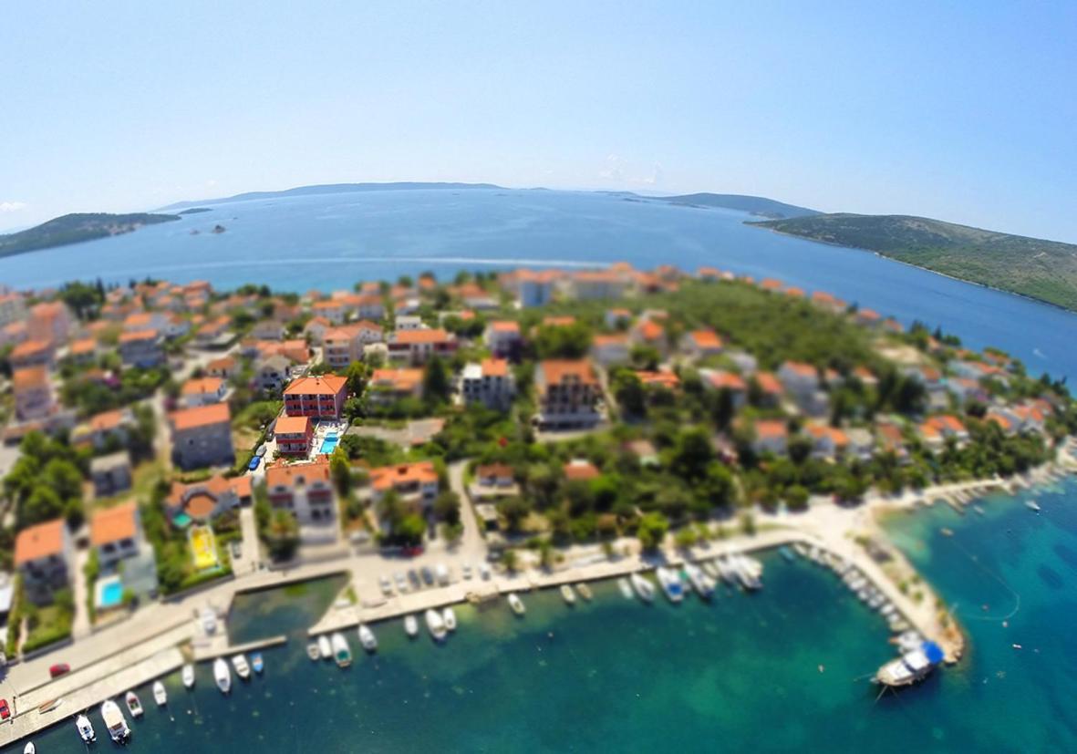 Apartments Stina Seget Vranjica Zewnętrze zdjęcie
